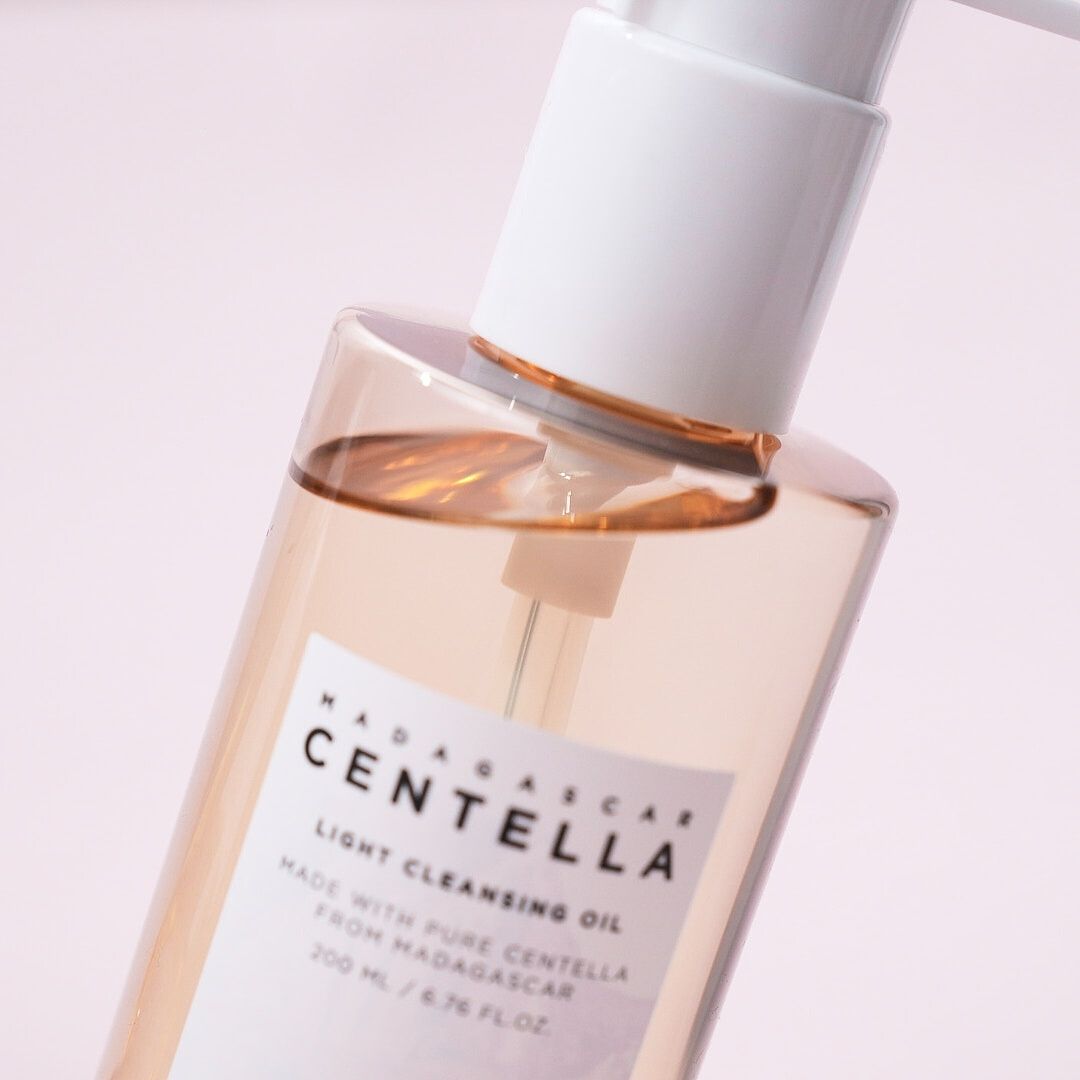 SKIN1004 Madagascar Centella Light Cleansing Oil